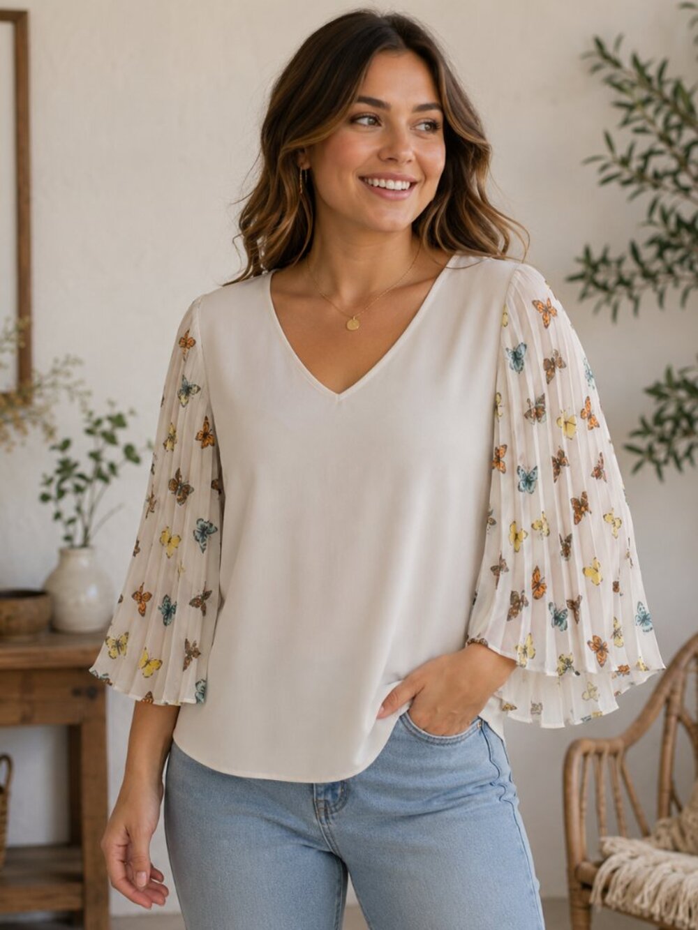 CATO Womens Blouse Butterfly Pleated Flare Sleeve Size M Cream Fairy Whimsical